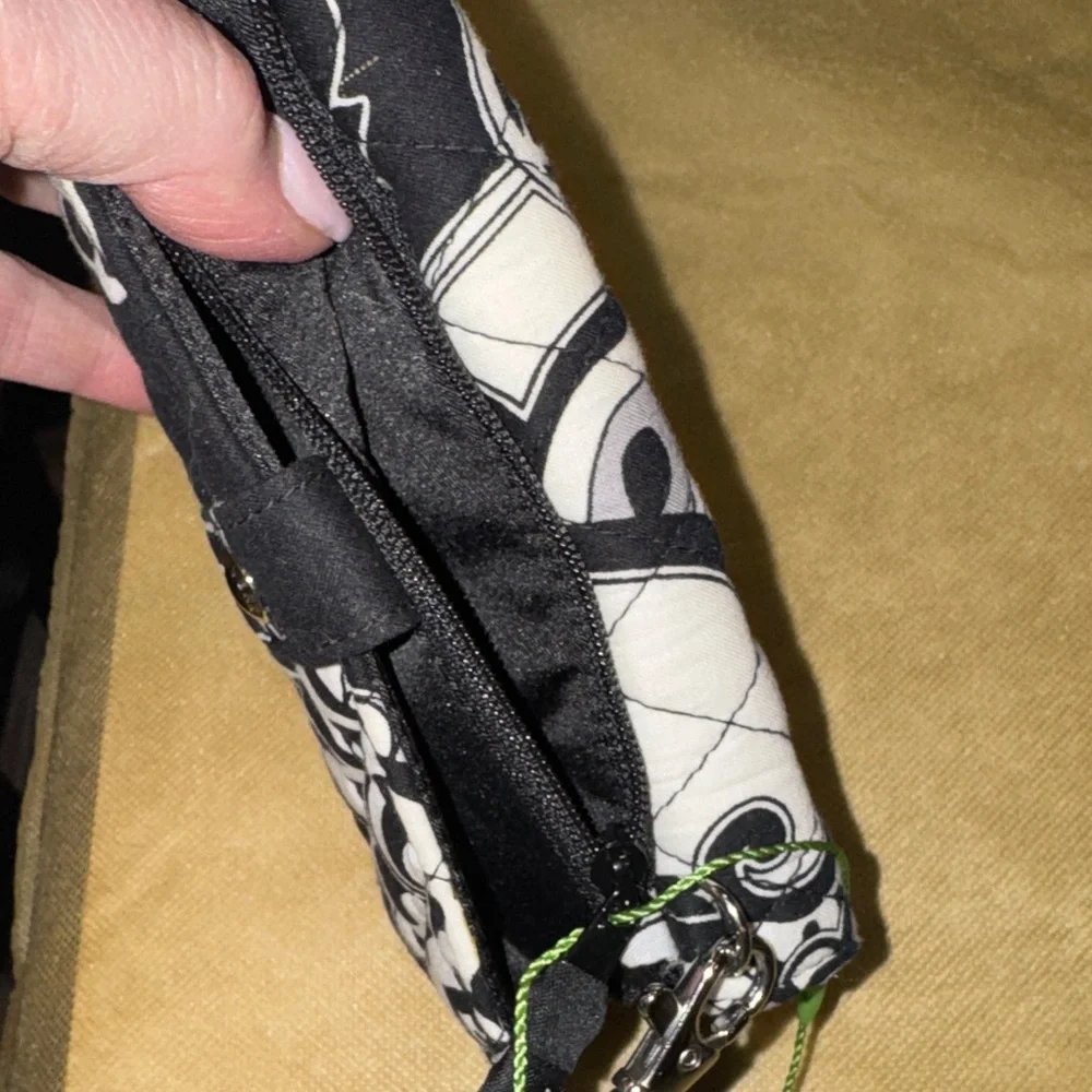Vera Bradley Midnight Paisley Phone Case - Black and White